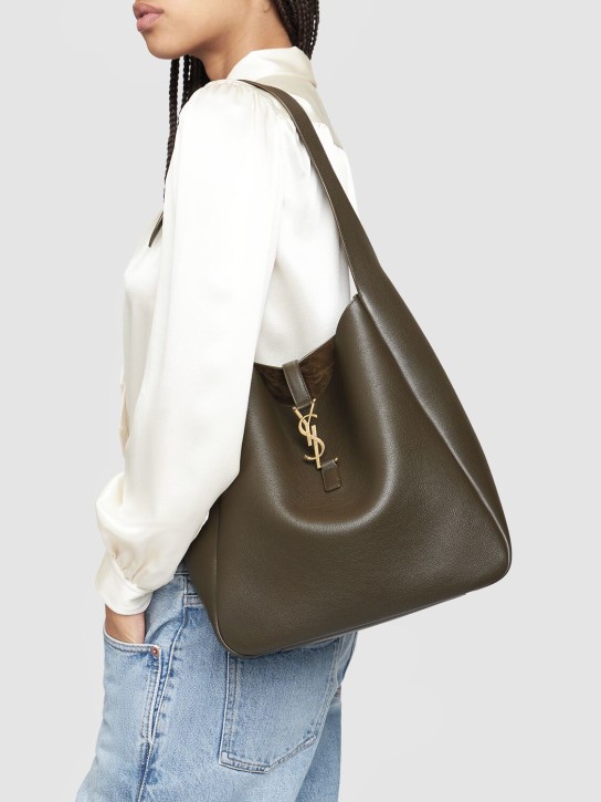 Saint Laurent: Large Le 5 à 7 smooth leather supple bag - Light Musk - women_1 | Luisa Via Roma