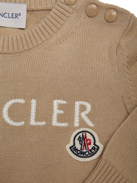 Moncler: Suéter de punto de algodón - Beige - kids-girls_1 | Luisa Via Roma