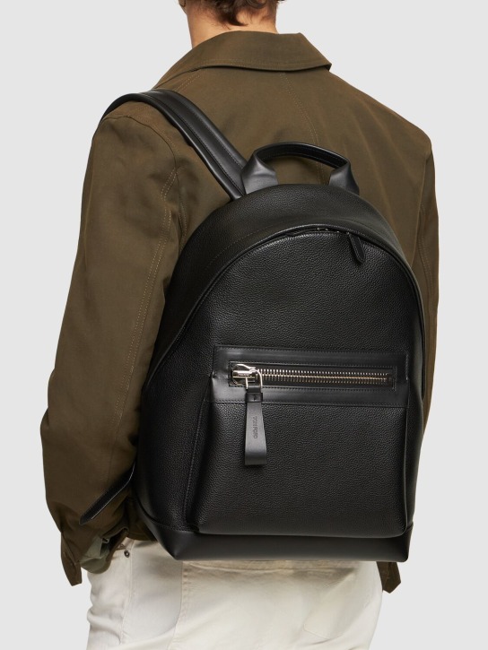 Tom Ford: Buckley soft grain leather backpack - men_1 | Luisa Via Roma
