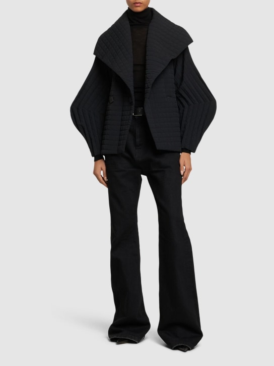 ISSEY MIYAKE: Quilted belted short jacket - Black - women_1 | Luisa Via Roma