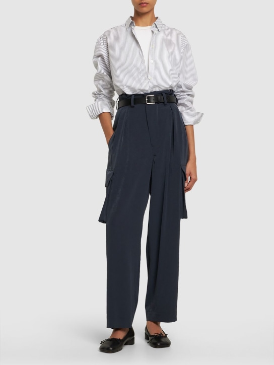 Yohji Yamamoto: Pantalon cargo droit en crêpe de Chine - Bleu Foncé - women_1 | Luisa Via Roma