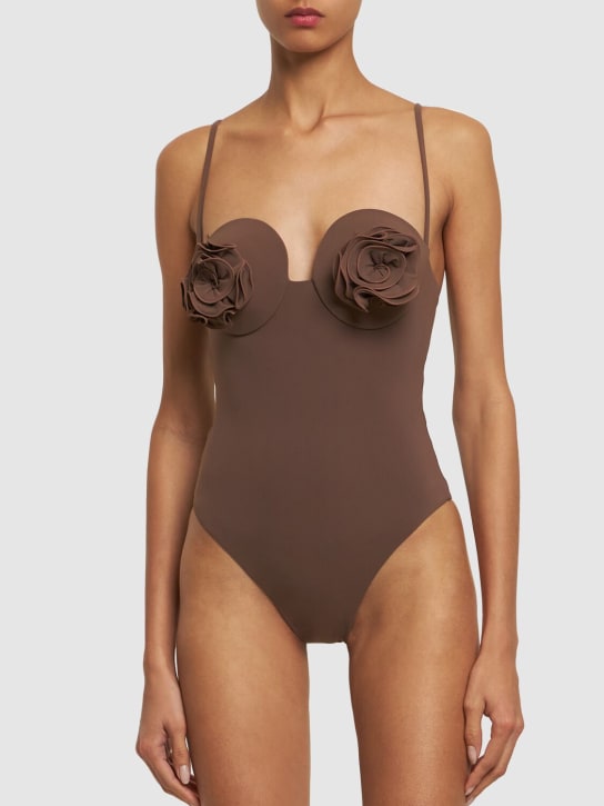 Magda Butrym: 3D花朵平纹针织连体泳衣 - 棕色 - women_1 | Luisa Via Roma