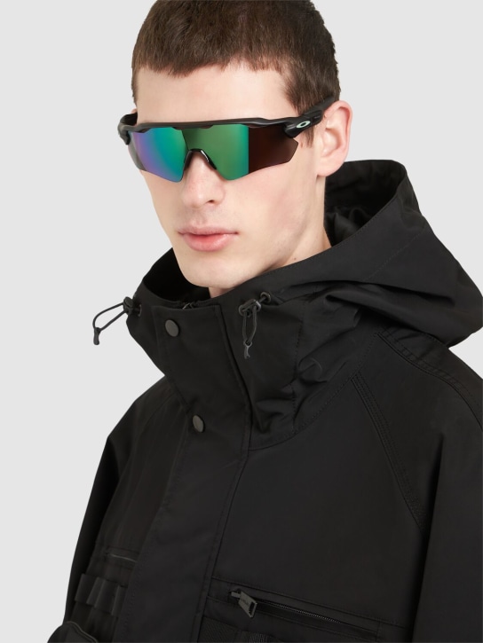 Oakley: Radar Ev Path Mask sunglasses - Black/Green - men_1 | Luisa Via Roma