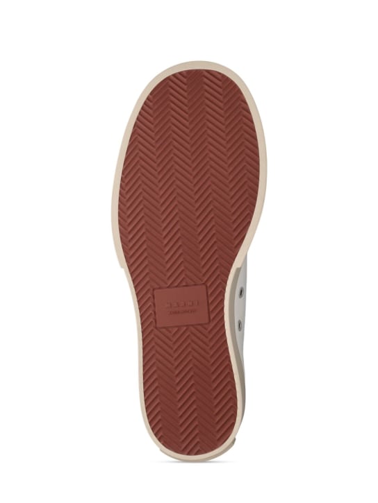 Marni: Pablo leather low top sneakers - White - men_4 | Luisa Via Roma