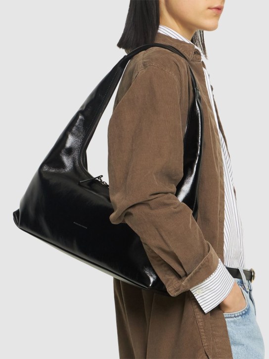 Marge Sherwood: Grand sac porté épaule hobo en cuir - Black Glossy Pl - women_1 | Luisa Via Roma