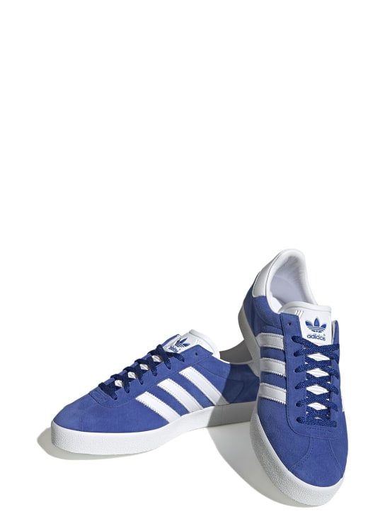 adidas Originals: Gazelle 85 sneakers - Blue/White - women_1 | Luisa Via Roma