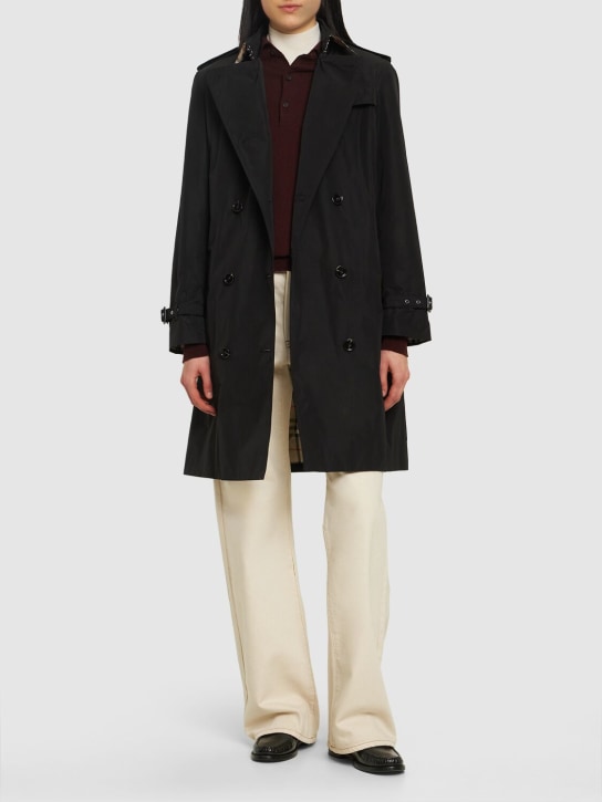 Burberry: Trench-coat mi-long en toile Kensington - Noir - women_1 | Luisa Via Roma