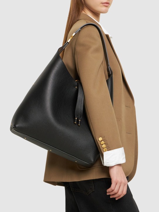 Chloé: Marcie leather tote bag - Black - women_1 | Luisa Via Roma