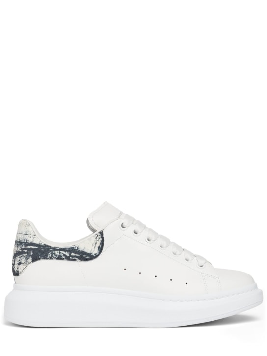 Alexander McQueen: 45mm Oversized leather sneakers - White/Black - men_0 | Luisa Via Roma