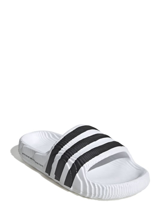 adidas Originals: Adilette 22 slide sandals - Beyaz/Siyah - women_1 | Luisa Via Roma