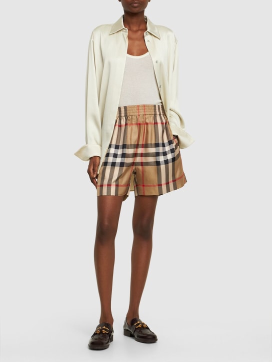 Burberry: Tawney silk twill Check shorts - Archive Beige - women_1 | Luisa Via Roma