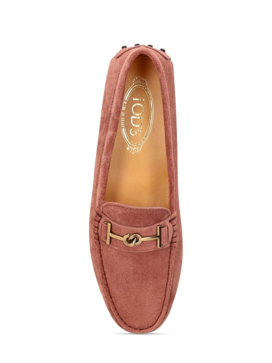 Tod's: Mocassini Gommini in camoscio - Tan - women_5 | Luisa Via Roma