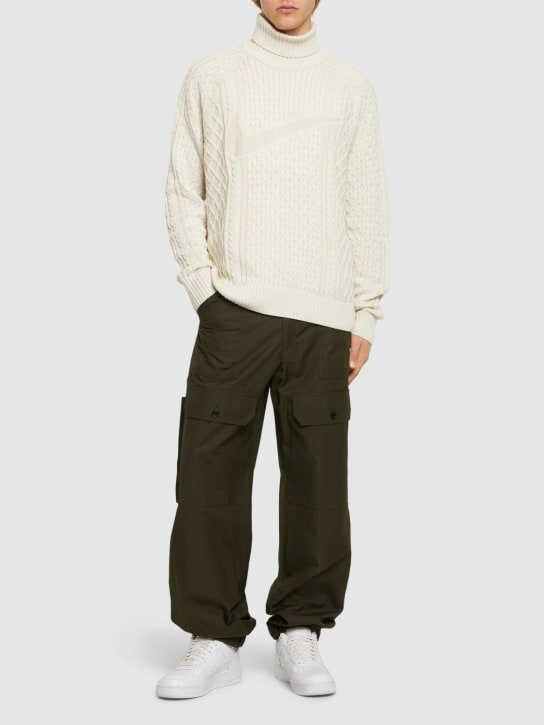Nike: Cable knit tech blend turtleneck sweater - Helles Grau - men_1 | Luisa Via Roma