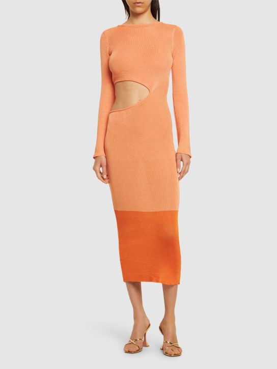 Baobab: Langes Kleid aus Samt mit Ausschnitt - Orange - women_1 | Luisa Via Roma