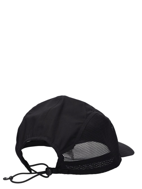 C.P. Company: Gore-Tex Mesh-Kappe „Metropolis Series“ - men_4 | Luisa Via Roma