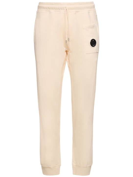 C.P. Company: Pantalon de survêtement en polaire légère - Pistachio Shell - men_0 | Luisa Via Roma