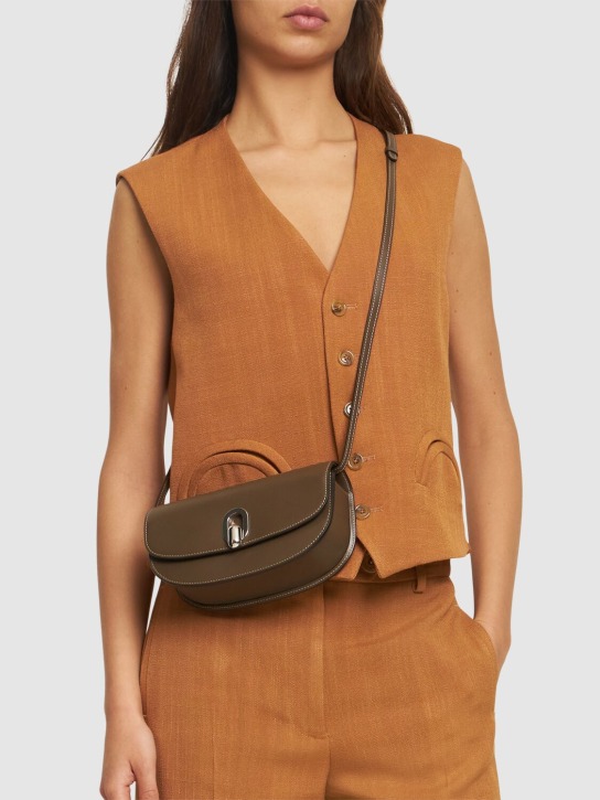 Savette: The Tondo Crescent leather shoulder bag - Mink - women_1 | Luisa Via Roma