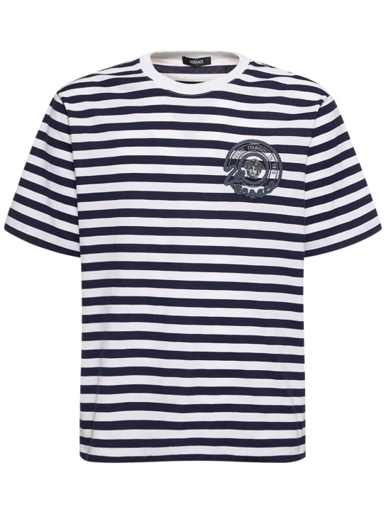 Versace: T-shirt in cotone con logo - Bianco/Navy - men_0 | Luisa Via Roma