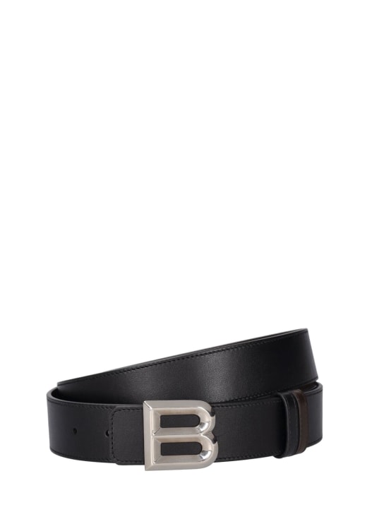 Bally: 3.5cm B Bold reversible leather belt - Siyah/Cam göbeği - men_0 | Luisa Via Roma