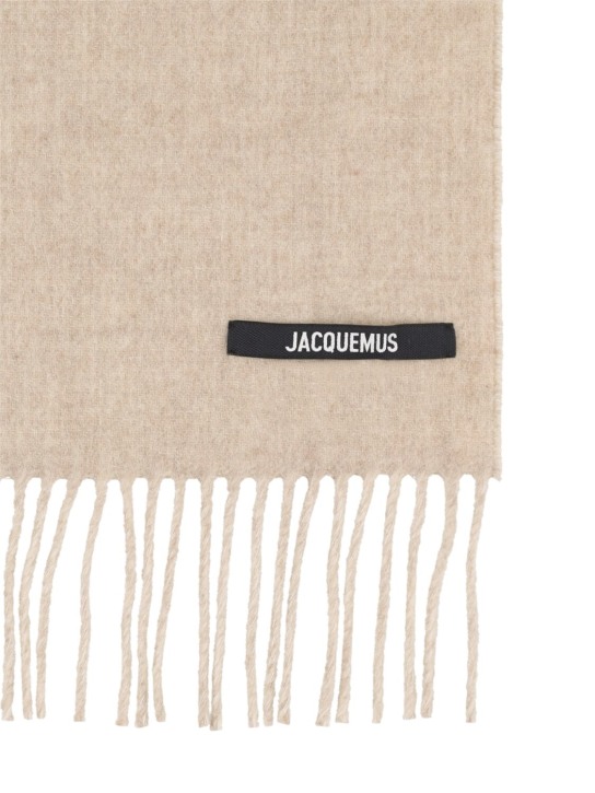 Jacquemus: L'Echarpe Jacquemus wool scarf - Beige - men_3 | Luisa Via Roma