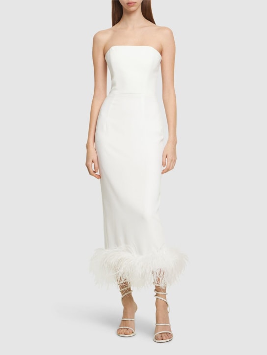16arlington: Langes Kleid aus Krepp mit Federn „Minelli“ - Weiß - women_1 | Luisa Via Roma