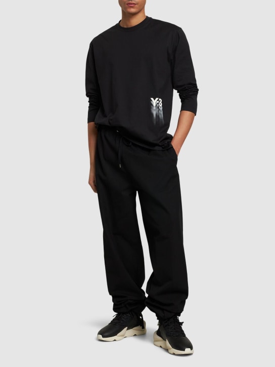 Y-3: GFX长袖T恤 - 黑色 - men_1 | Luisa Via Roma