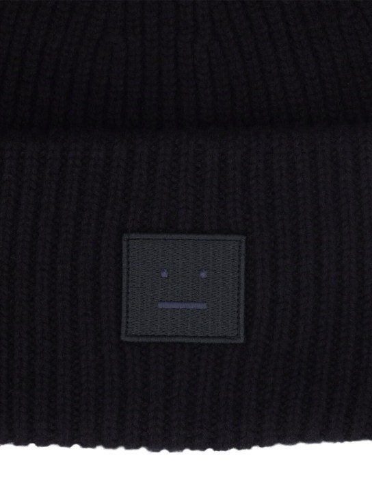 Acne Studios: Face wool beanie - Black - men_2 | Luisa Via Roma