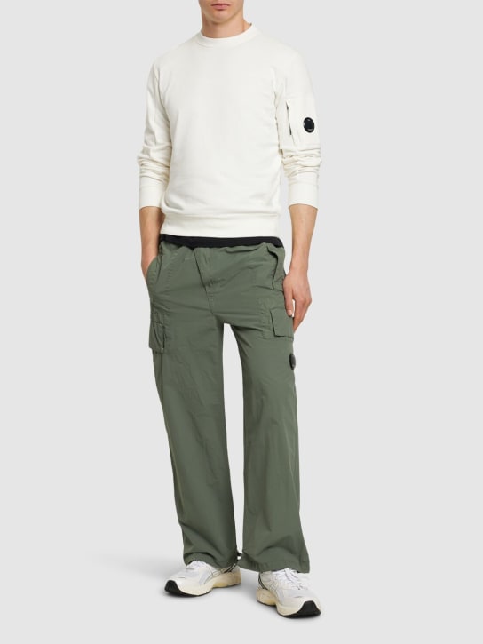 C.P. Company: Sweatshirt aus Baumwollfleece - Gauze White - men_1 | Luisa Via Roma