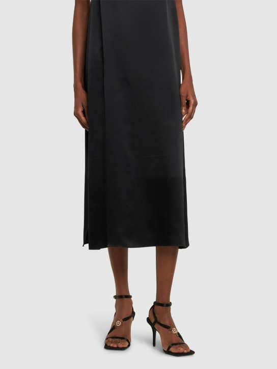 Versace: 85毫米绸缎凉鞋 - 黑色 - women_1 | Luisa Via Roma
