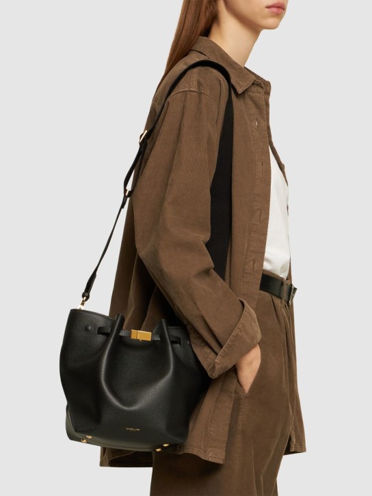 DeMellier: New York grain leather bucket bag - Black - women_1 | Luisa Via Roma