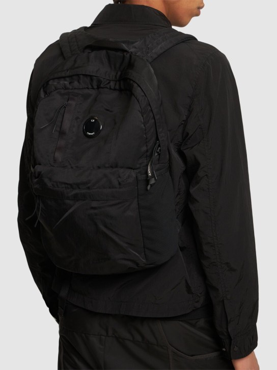 C.P. Company: Nylon B Lens backpack - men_1 | Luisa Via Roma