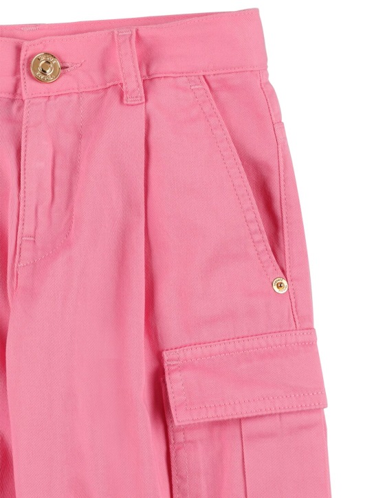 Versace: Pantalones cargo de gabardina de algodón - Rosa - kids-girls_1 | Luisa Via Roma