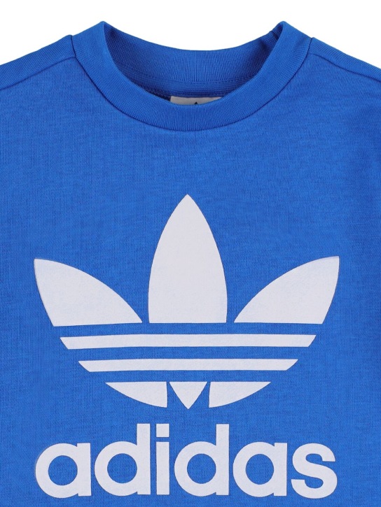 adidas Originals: Sweatshirt und Trainingshose aus Baumwollmischung - Blau - kids-boys_1 | Luisa Via Roma
