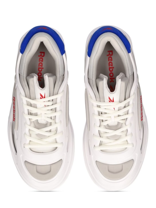 Reebok Classics: Club C Fwd sneakers - Blue Tab - men_5 | Luisa Via Roma