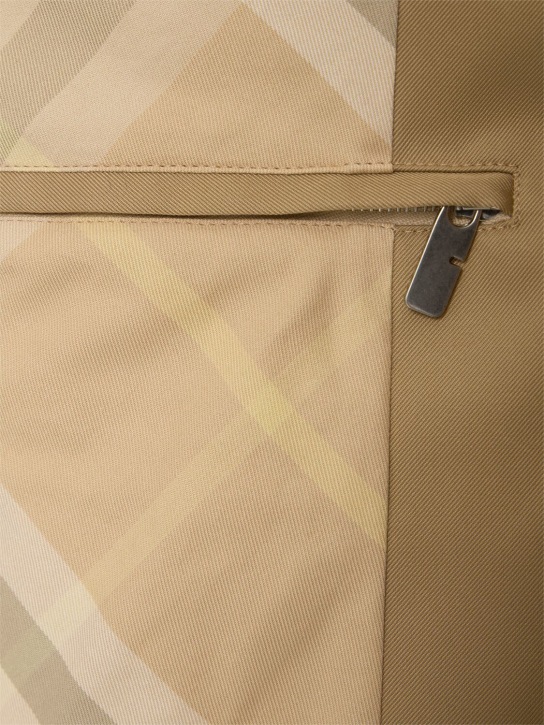 Burberry: Tech blend zip-up jacket - Flax - men_5 | Luisa Via Roma