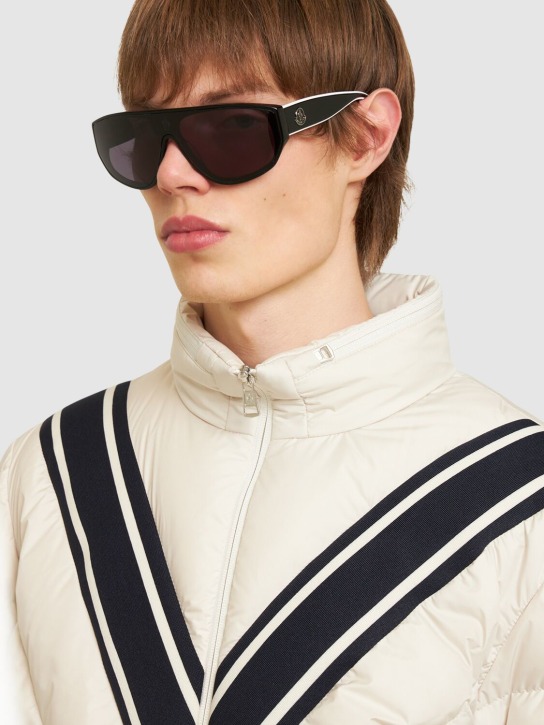 Moncler: Tronn Shield acetate mask sunglasses - Shiny Black - men_2 | Luisa Via Roma