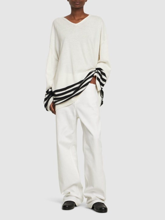 Yohji Yamamoto: Oversized striped jersey sweater - Beyaz/Siyah - women_1 | Luisa Via Roma