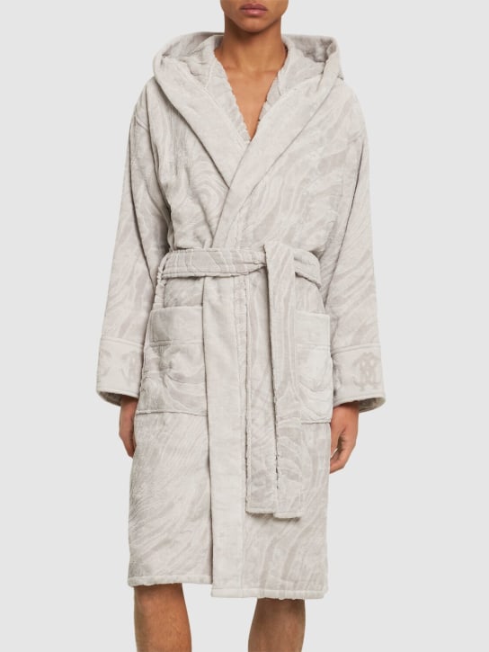 Roberto Cavalli: Okapi bathrobe - Grey - ecraft_3 | Luisa Via Roma