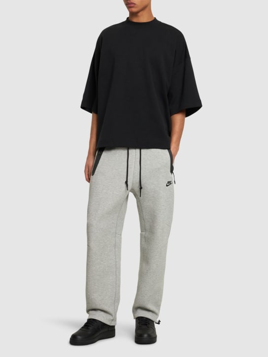 Nike: Pantaloni in felpa Tech Fleece - Dk Grey Heather - men_1 | Luisa Via Roma