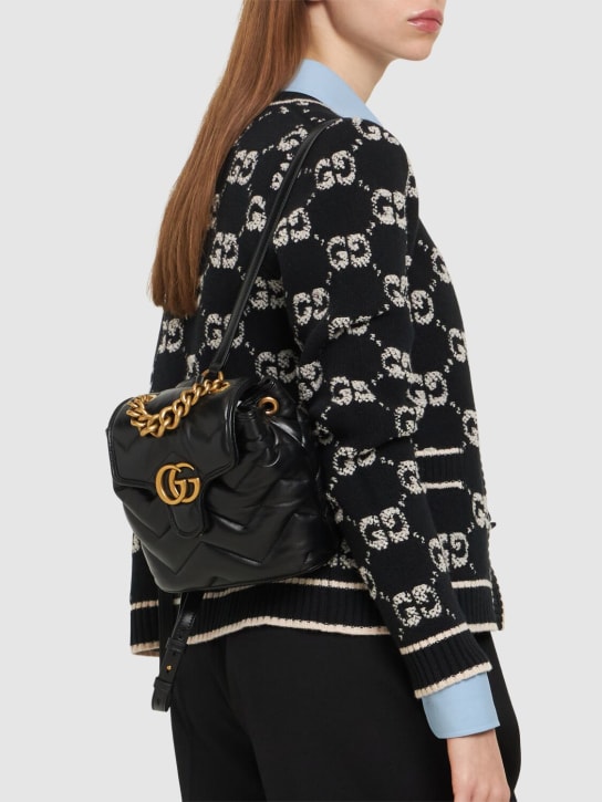 Gucci: GG Marmont皮革双肩包 - 黑色 - women_1 | Luisa Via Roma