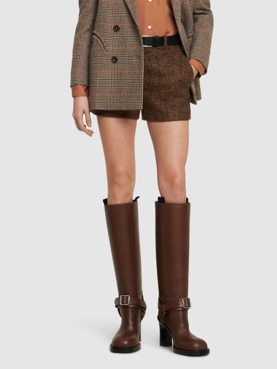 Burberry: 100mm LF Stirrup leather tall boots - Brown - women_1 | Luisa Via Roma