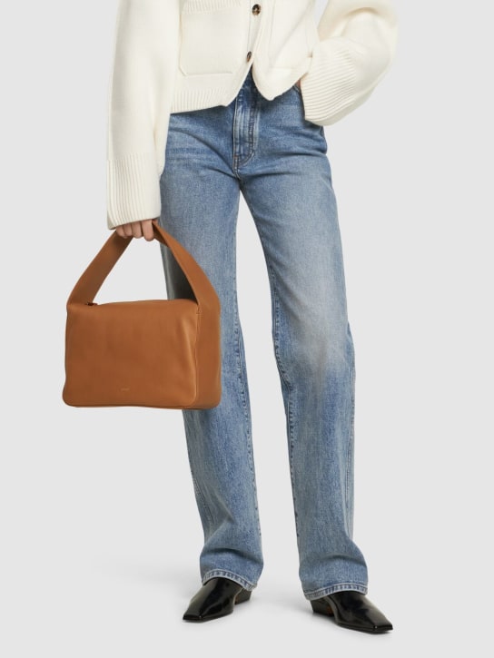 Khaite: Elena leather shoulder bag - Nougat - women_1 | Luisa Via Roma