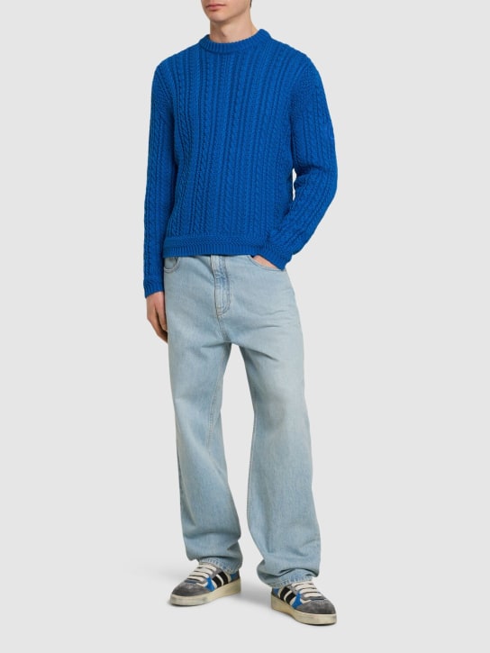 Bally: Suéter de algodón con cuello redondo - Azul - men_1 | Luisa Via Roma