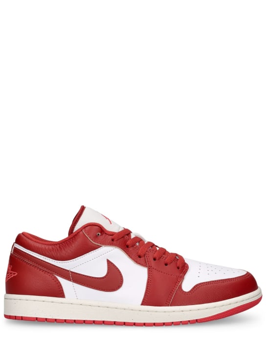 Nike: Air Jordan 1 Low SE sneakers - White/Dune Red - men_0 | Luisa Via Roma
