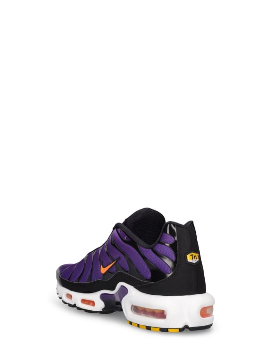Nike: Sneakers "Air Max Plus OG" - men_3 | Luisa Via Roma