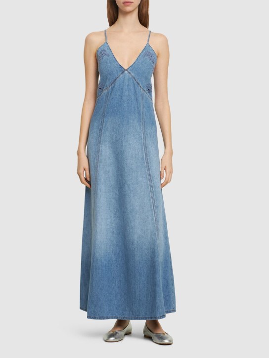Chloé: Besticktes, langes Kleid aus Leinen und Baumwolle - Blau - women_1 | Luisa Via Roma