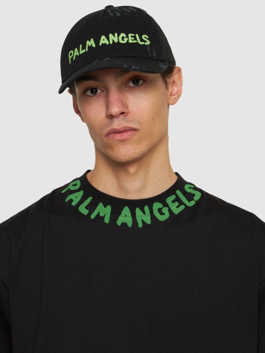 Palm Angels: Seasonal logo cotton baseball cap - Siyah/Yeşil - men_1 | Luisa Via Roma