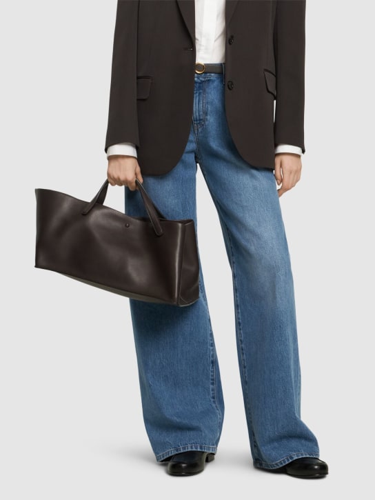 The Row: Idaho saddle leather top handle bag - women_1 | Luisa Via Roma