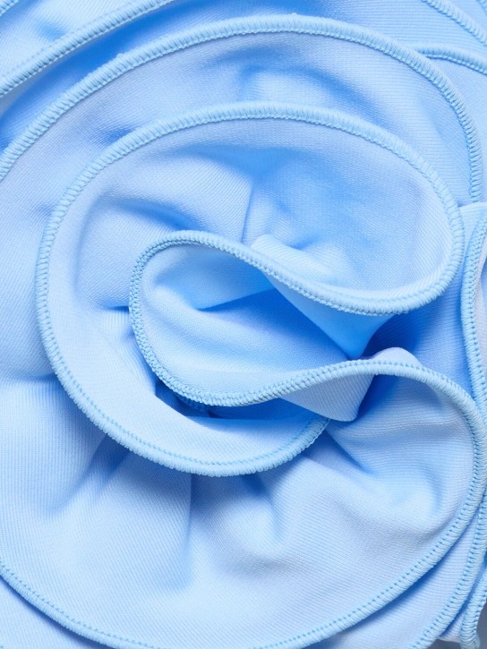 Magda Butrym: Haut de bikini triangle en tissu tech avec fleur - Bleu Clair - women_1 | Luisa Via Roma
