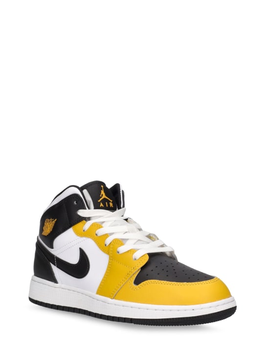 Nike: Sneakers Air Jordan 1 Mid - Jaune/Noir - kids-boys_1 | Luisa Via Roma